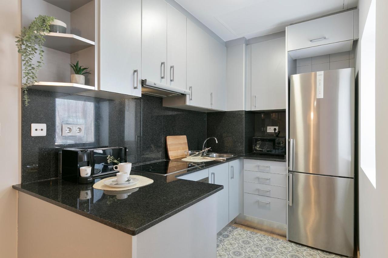Апартаменты Click&Flat Sugranyes Барселона Экстерьер фото